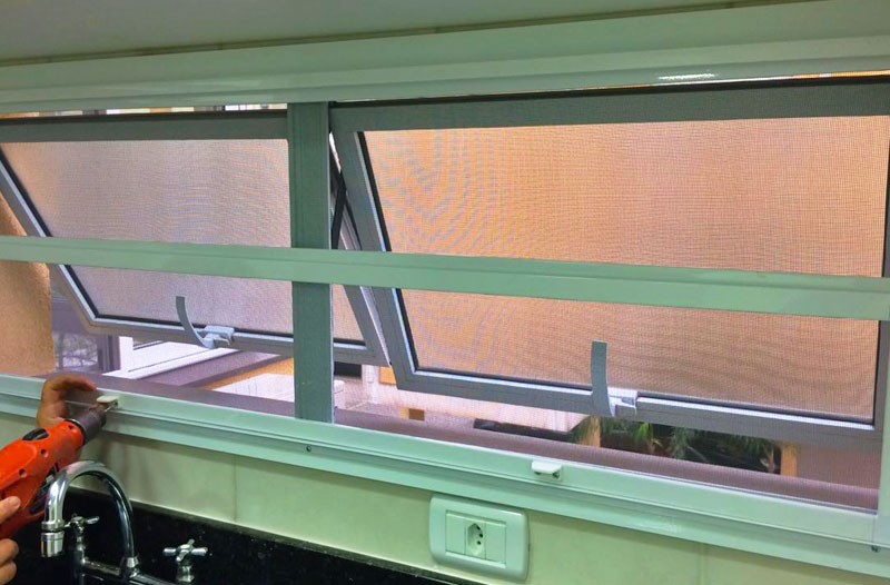 Instalação de Telas e Redes